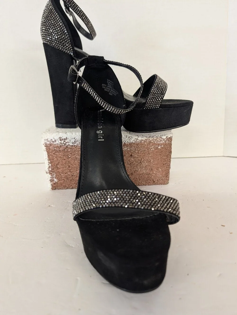 Steven Madden Black Platform Block Heel Sandals with Crystal Accents 7.5